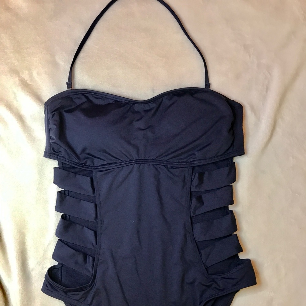 Kenneth Cole Reaction Swimsuit